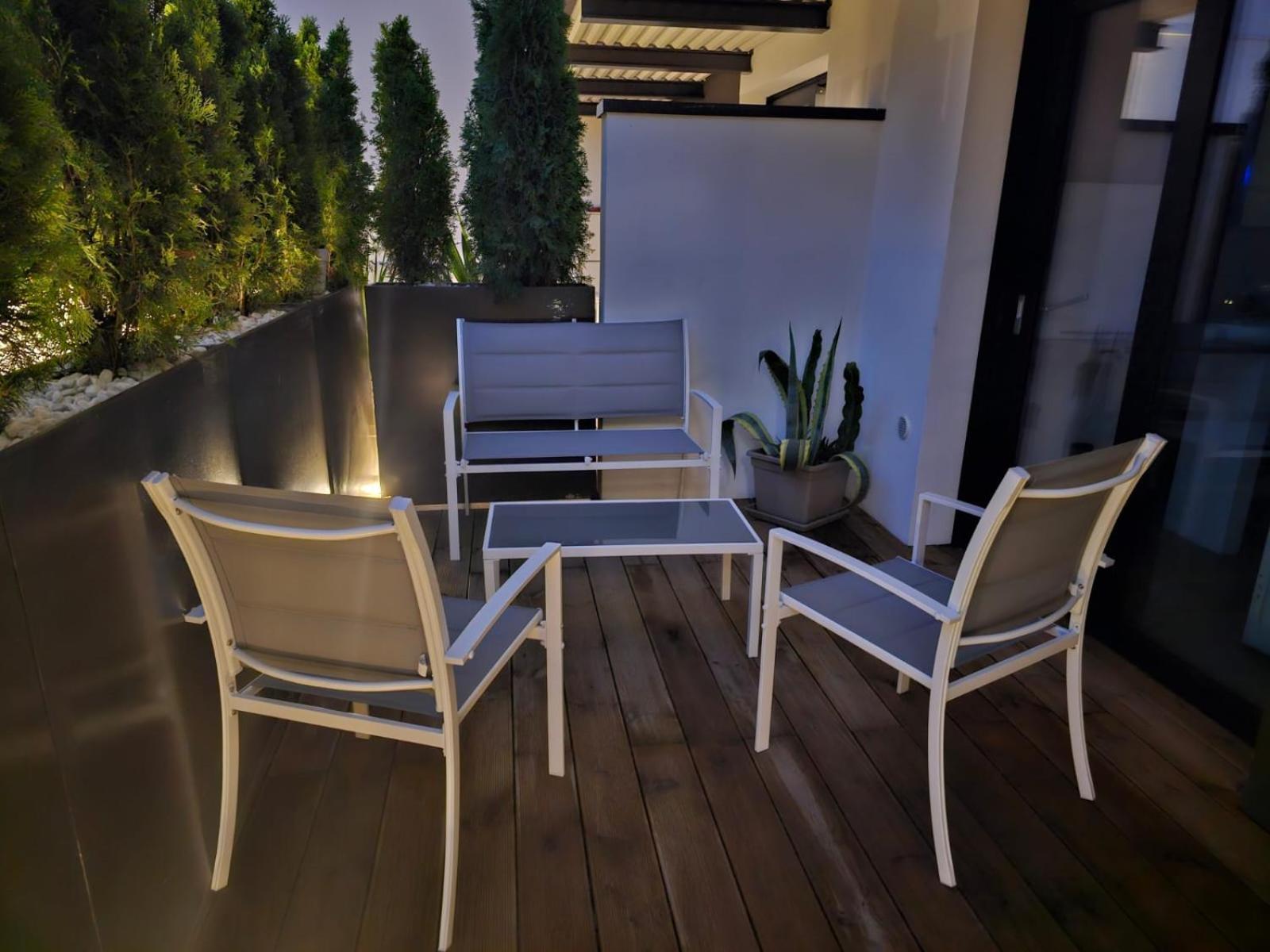 Mezzago Royal Suites Exterior photo