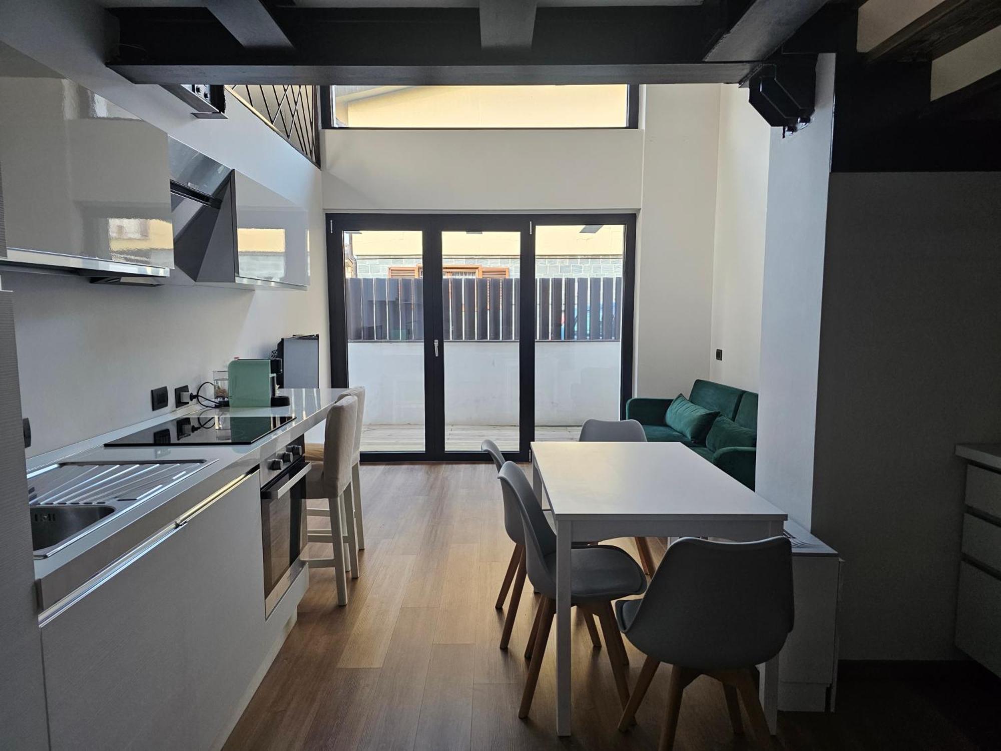 Mezzago Royal Suites Exterior photo